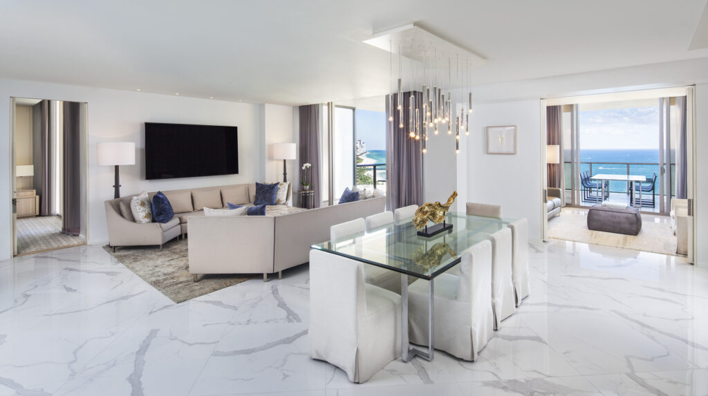 St Regis Bal Harbour, reabrió sus puertas con un paquete especial