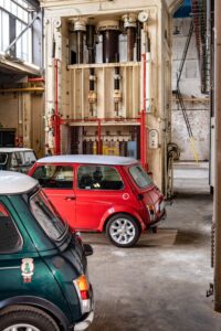 Mini Clásico se lanza al futuro, recargado y electrizante