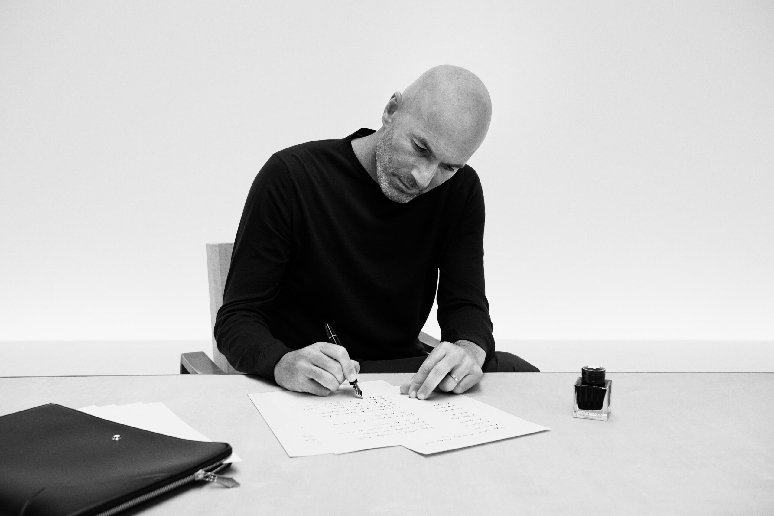 Montblanc anuncia su colaboración con Zinédine Zidane 