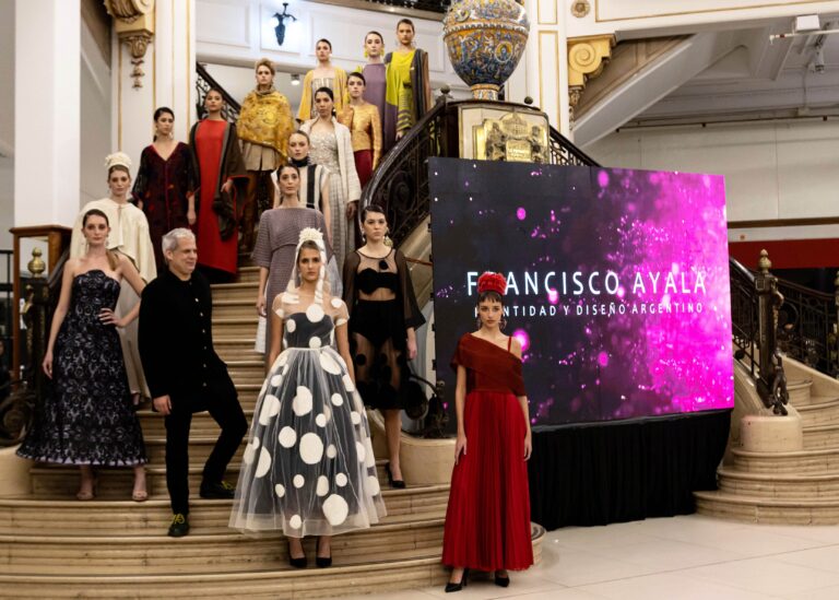 Francisco Ayala presentó su colección en Rosario Fashion Week