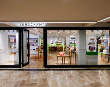 Longchamp llegó al país y presentó su boutique en Patio Bullrich