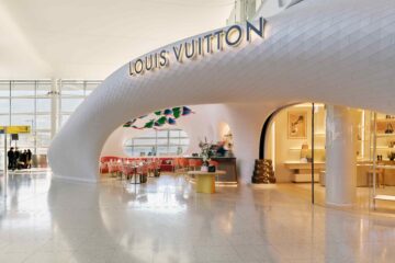 Louis Vuitton abre una nueva tienda y el café en el Aeropuerto de Londres